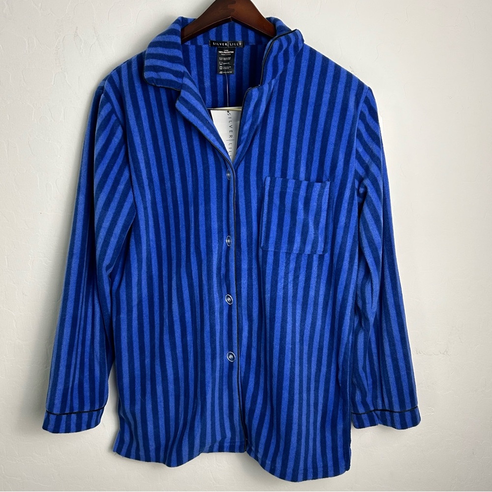 button up stripe pajamas top Size Large Silver Lilly Blue